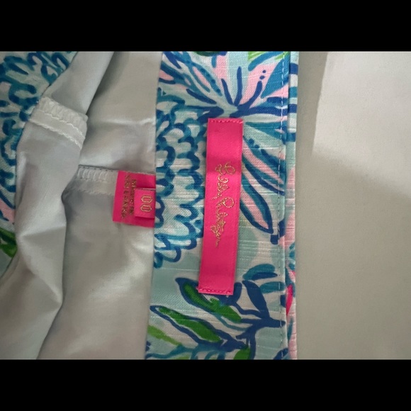 Lily Pulitzer skort - Picture 3 of 4